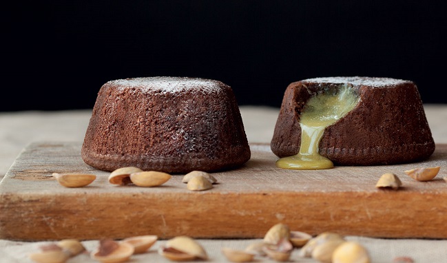 Monoporzione soufflè al cioccolato e pistacchio