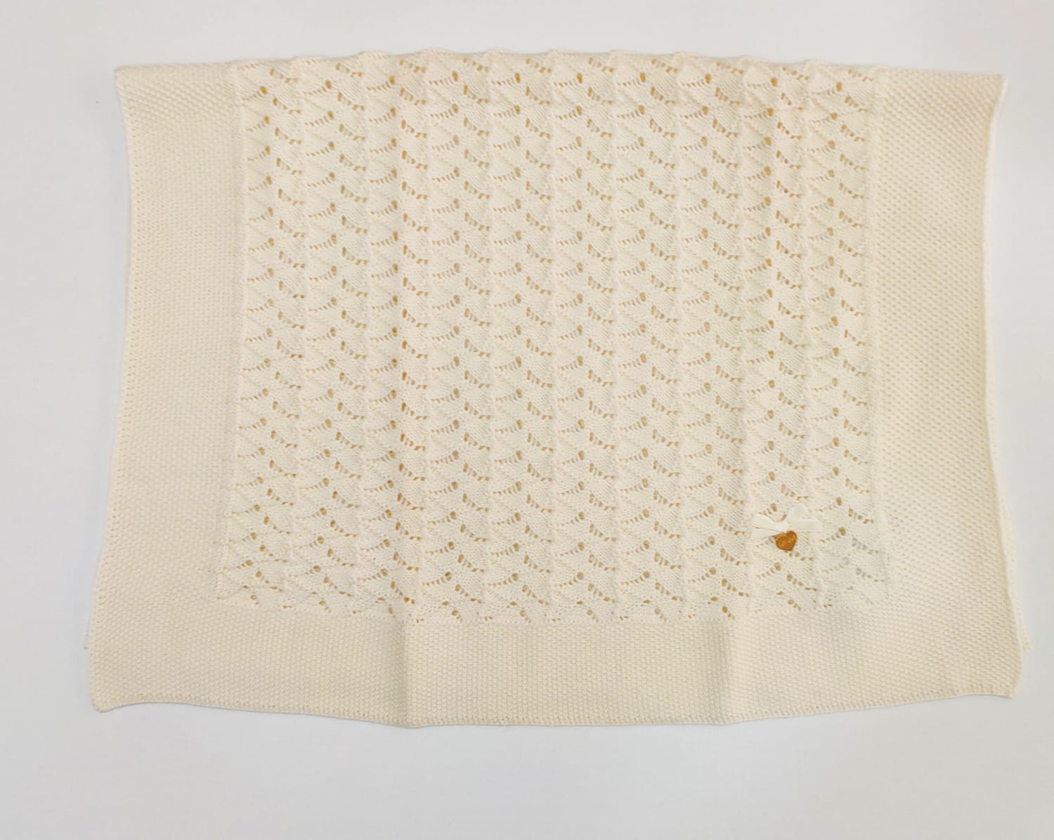 Coperta in filo ricamata panna LE BEBE