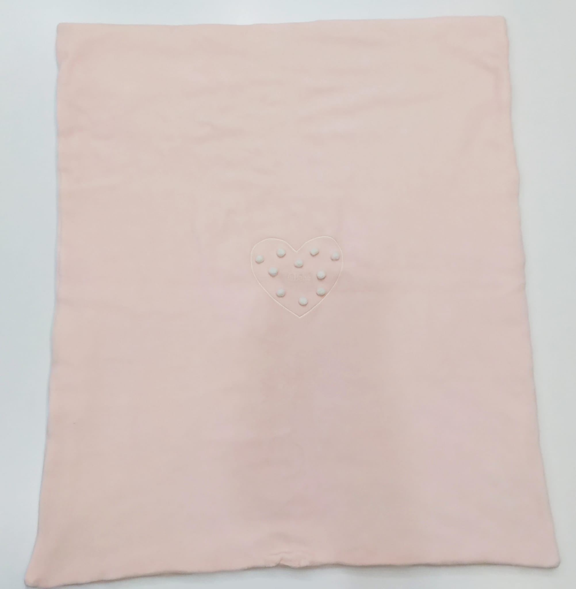 Coperta in ciniglia con cuoricini centrale e pon pon LE BEBE