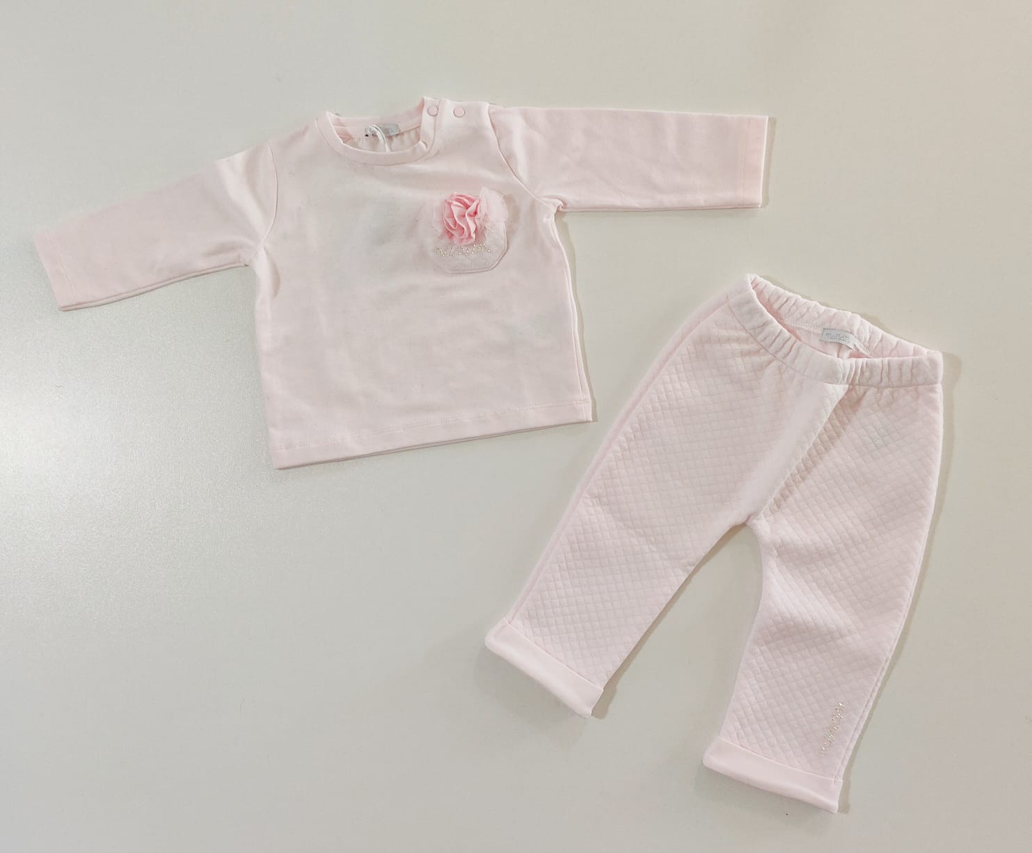 Completo 2pz t-shirt applicazione rosa + pantalone a rombi NANAN