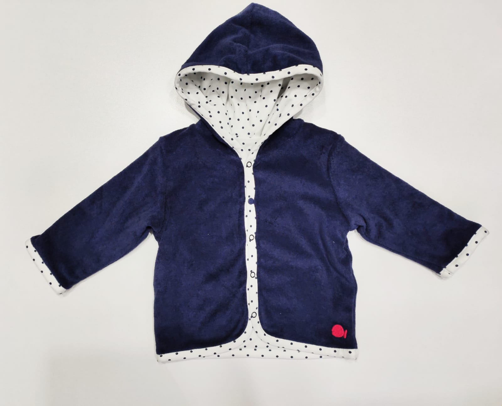 Giacchino con cappuccio, chiusura clips reversibile in spugna blu/bianco a pois ABSORBA