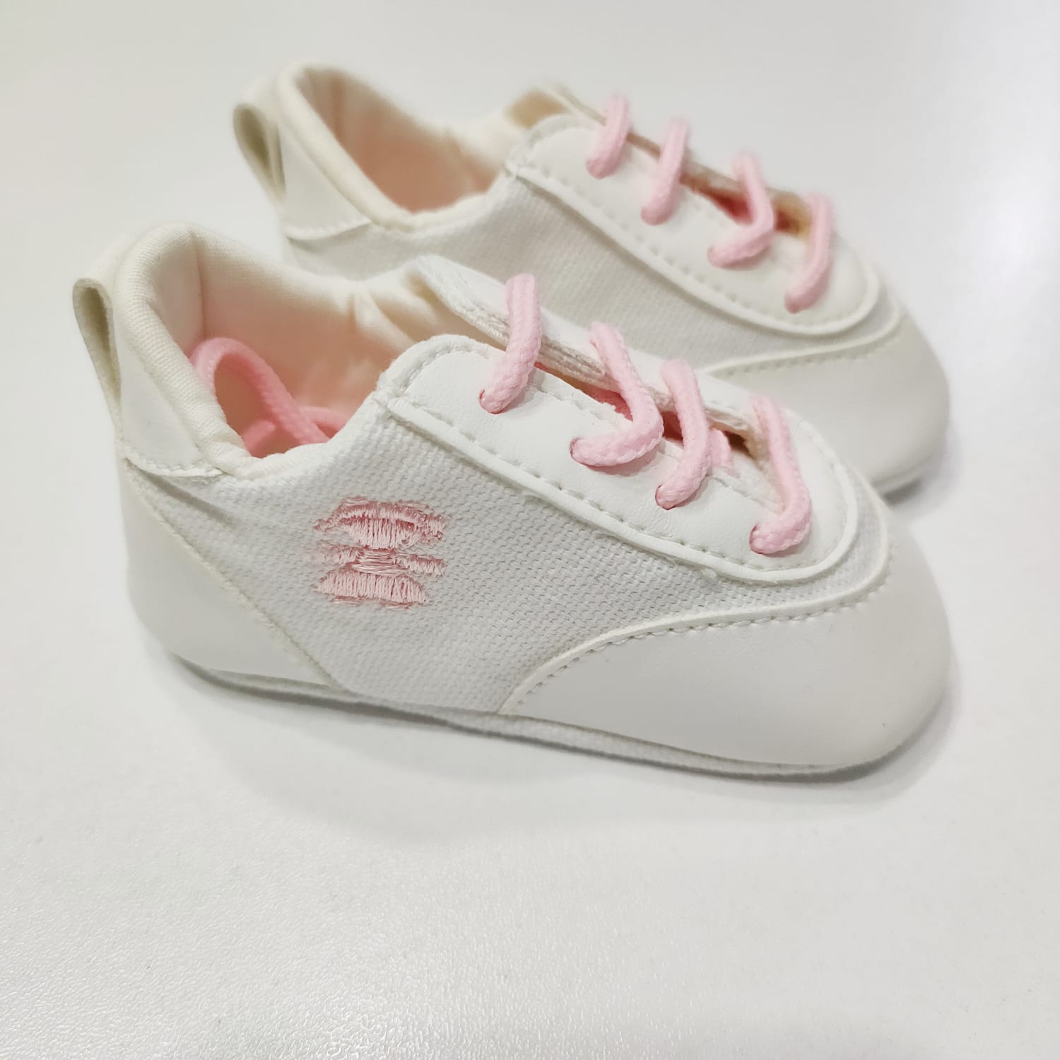 Scarpe lacci rosa LE BEBE